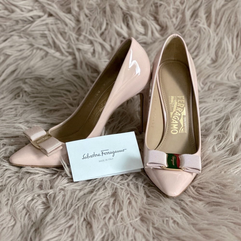 Ferragamo Pink Emy100 heels
